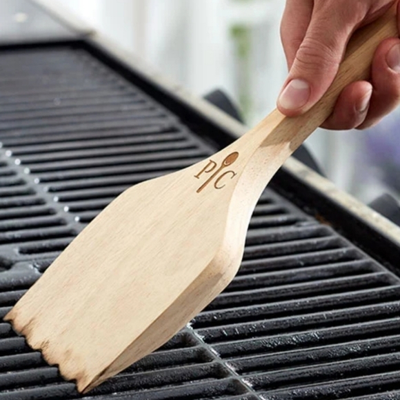 Pampered chef wooden grill scraper - Picture 2 of 4